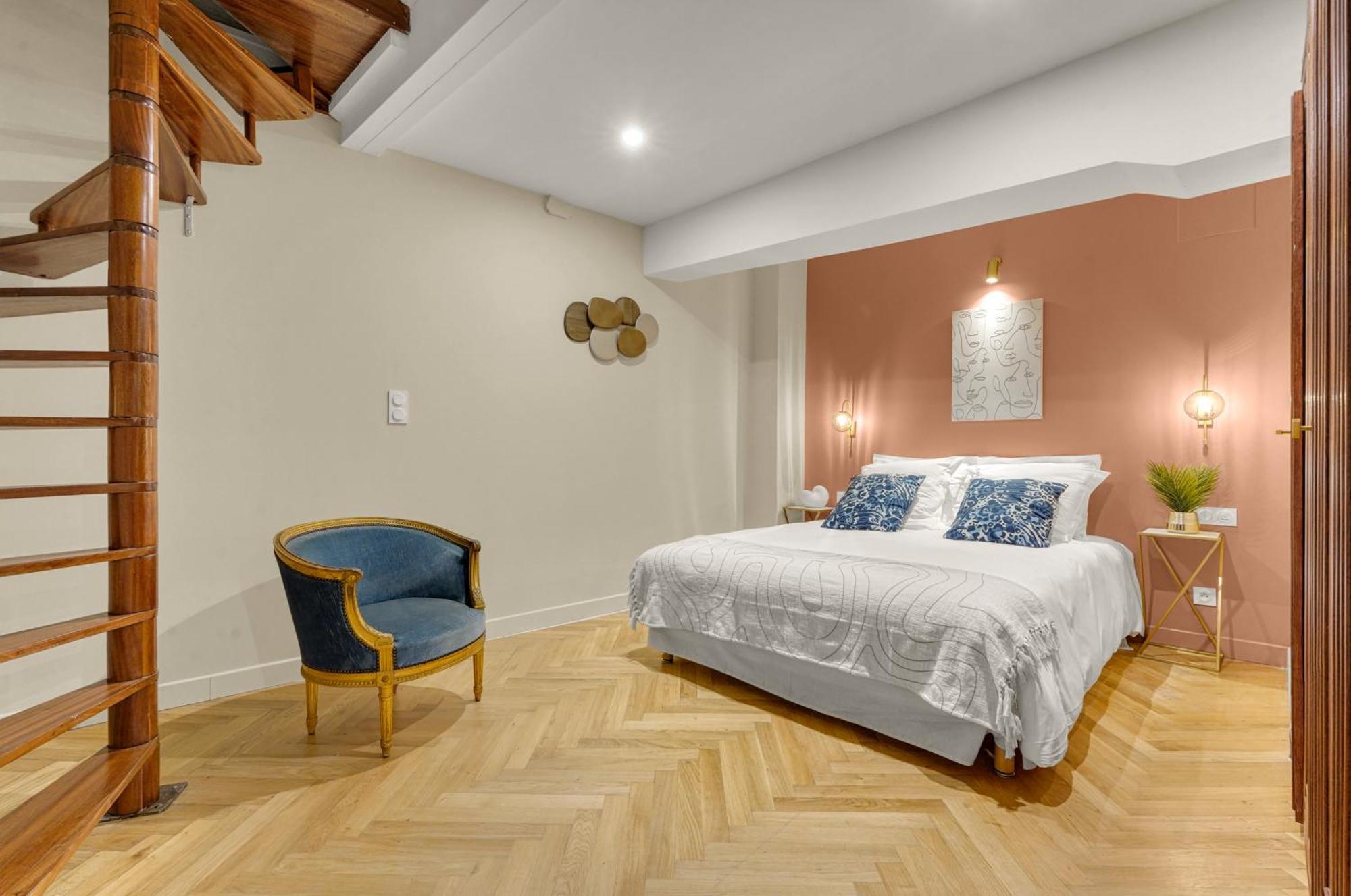 Les Relais Du Capitole - Appartements D'Hotes Тулуза Экстерьер фото