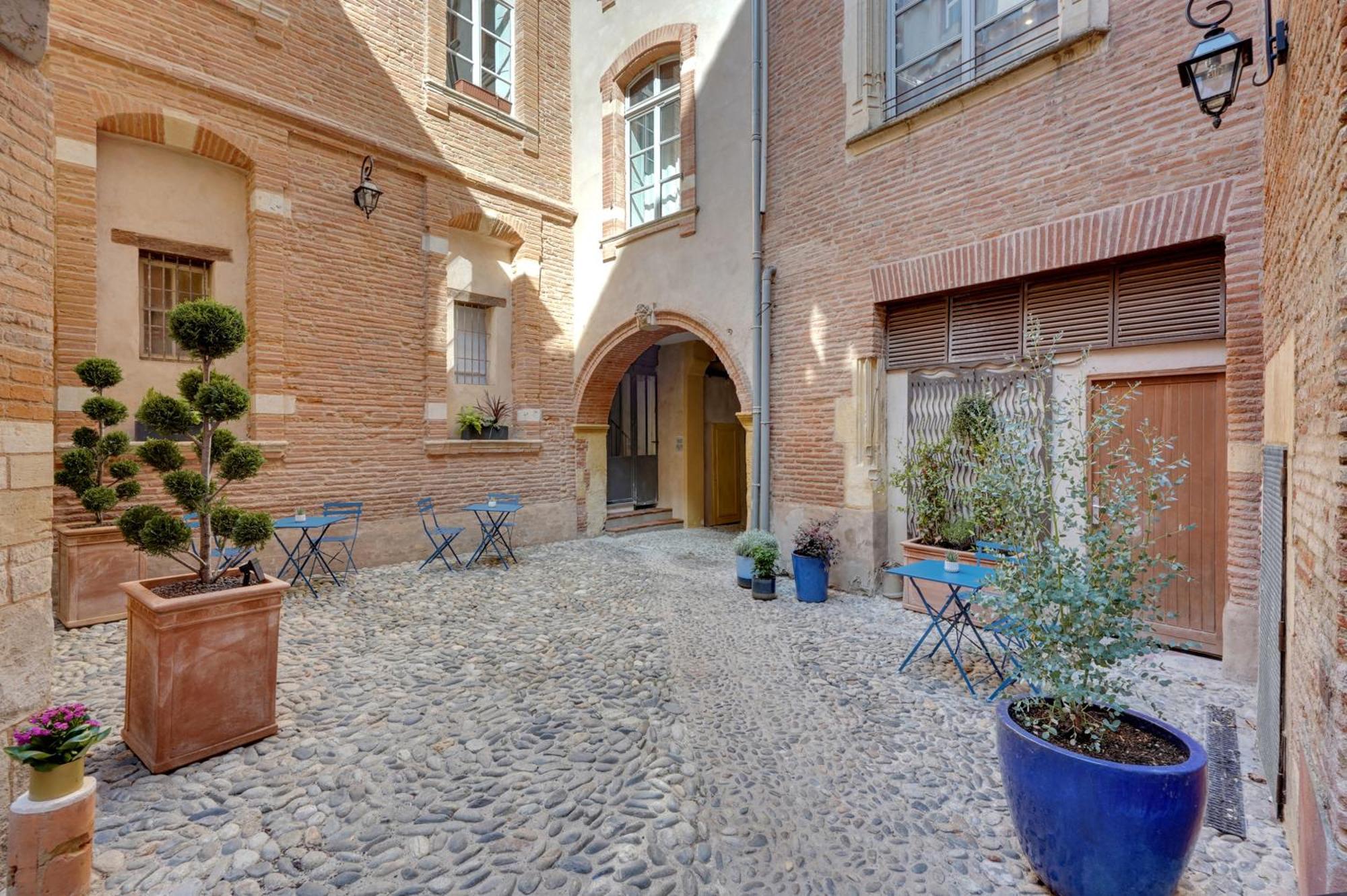 Les Relais Du Capitole - Appartements D'Hotes Тулуза Экстерьер фото